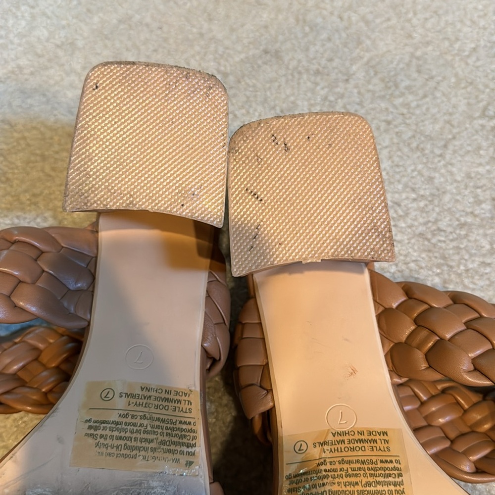 Amazon heels - Picture 2 of 4